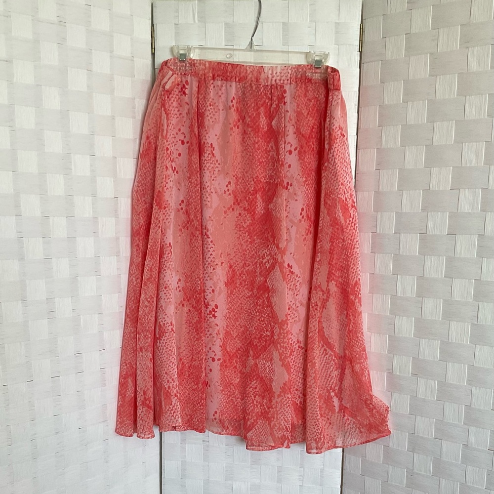 Covington skirt, flowy, snake skin print, elastic waist